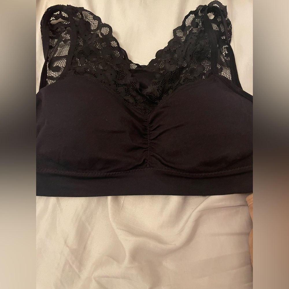 NWOT- set of 2 - bralettes - Picture 2 of 5